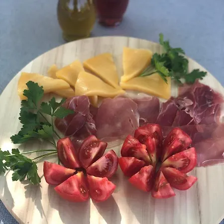 Rugonj Стари Град